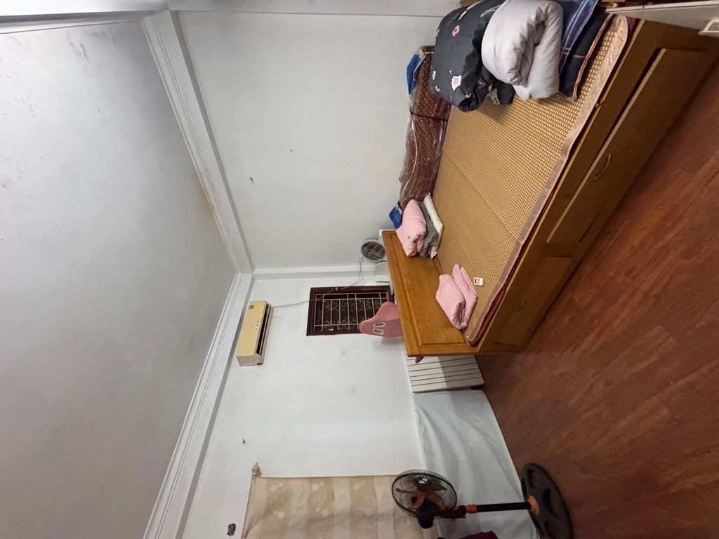 Bán nhà Triều Khúc - diện tích 45m2 3 tầng - NGÕ THÔNG - SIÊU NÔNG VÀI BƯỚC RA PHỐ - GIÁ ĐẦU TƯ - giá 9,4 tỷ