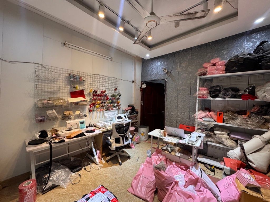 Bán nhà Triều Khúc - diện tích 45m2 3 tầng - NGÕ THÔNG - SIÊU NÔNG VÀI BƯỚC RA PHỐ - GIÁ ĐẦU TƯ - giá 9,4 tỷ