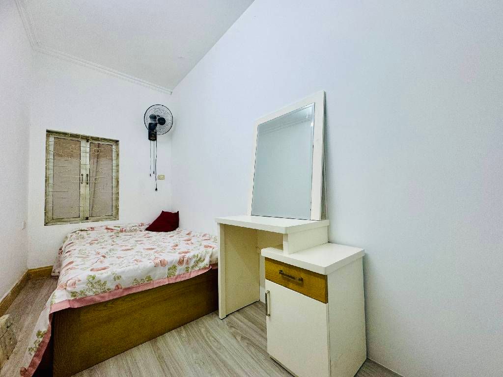 Bán nhà Khâm Thiên - diện tích 35.5m2 5 tầng - Nhà đẹp trung tâm - giá 5,3 tỷ