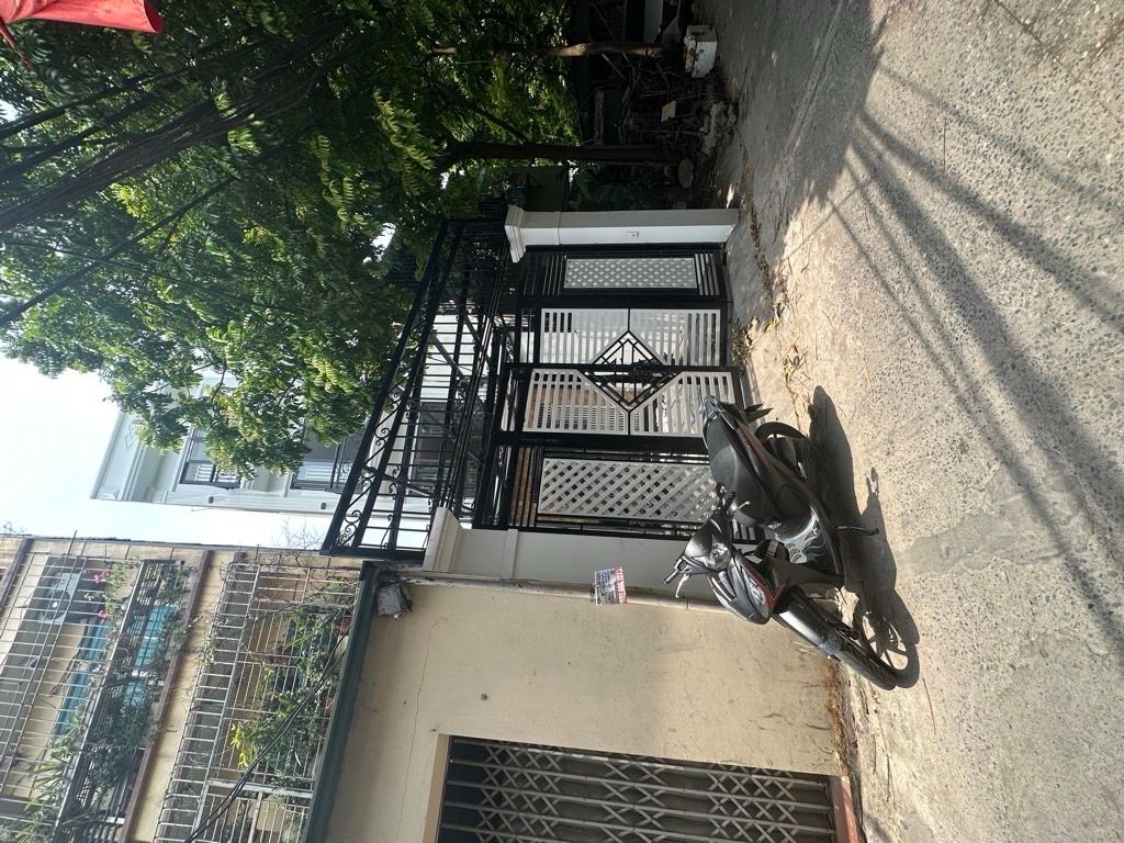 Bán nhà Nguyễn Khoái - diện tích 81m2 6 tầng - Thang máy, ngõ thông ô tô tránh - giá 18 tỷ