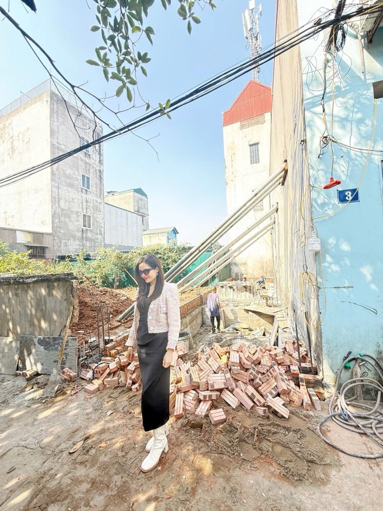 Bán nhà Thuý Lĩnh - diện tích 49,6m2 5 tầng - Ô TÔ QUA NHÀ - giá 10,6 tỷ