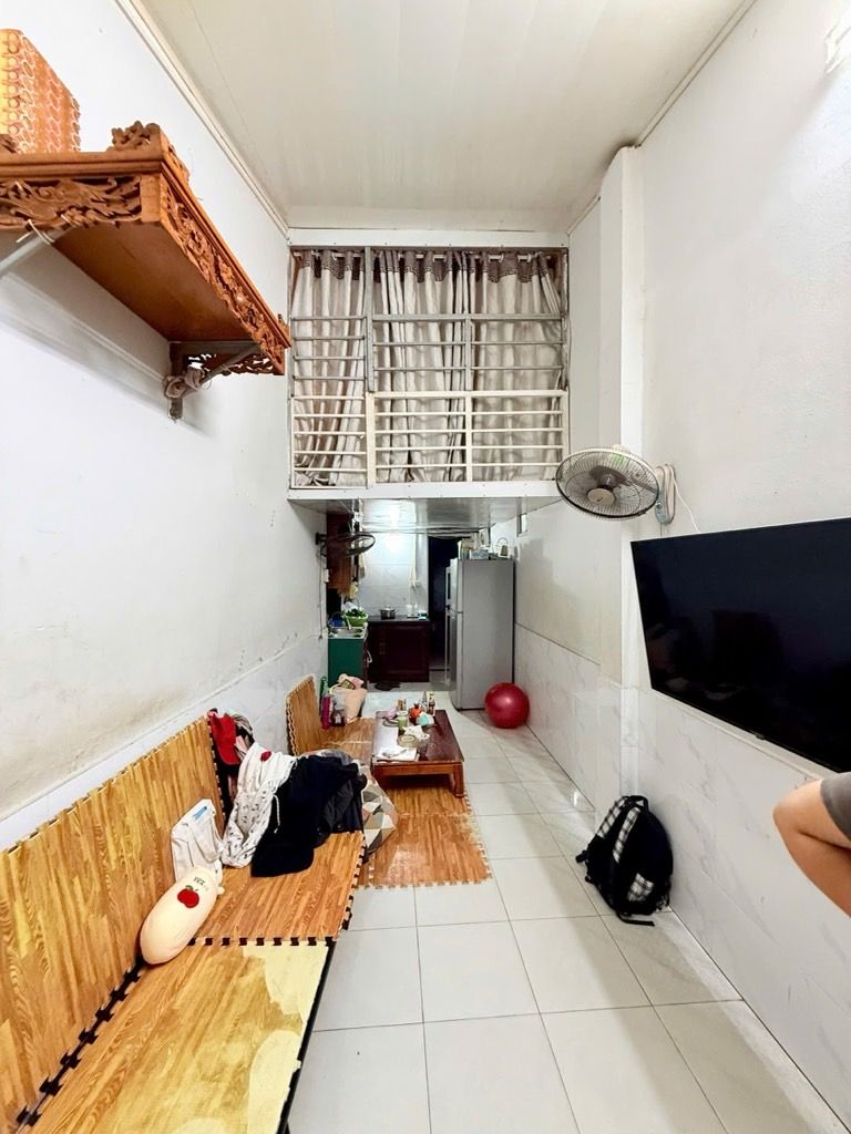 Bán nhà Dương Văn Bé - diện tích 68.4m2 1 tầng - ô tô tránh - giá 19 tỷ