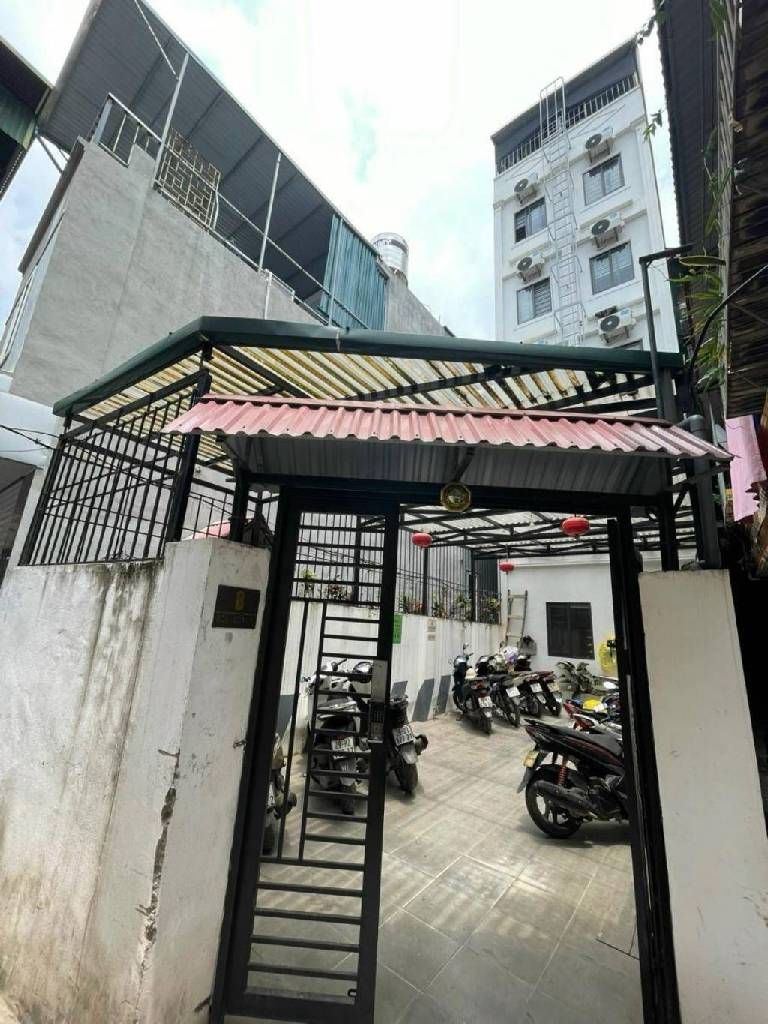 Bán nhà Lĩnh Nam - diện tích 101m2 6 tầng - Lô góc - giá 17,5 tỷ