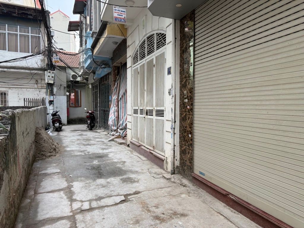 Bán nhà Hoàng Mai - diện tích 41m2 4 tầng - Ngõ rộng thoáng - giá 12,2 tỷ