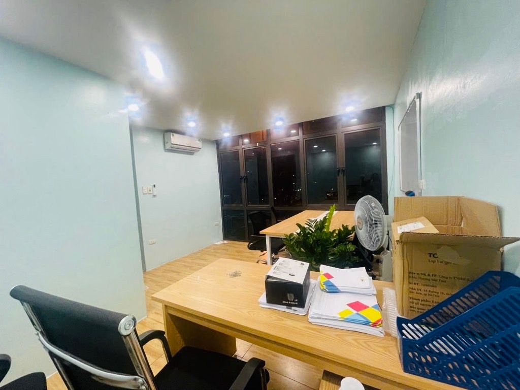 Bán nhà Lê Duẩn - diện tích 22.3m2 4 tầng - Nhà mặt phố, vỉa hè đá bóng, kinh doanh đỉnh - giá 14 tỷ