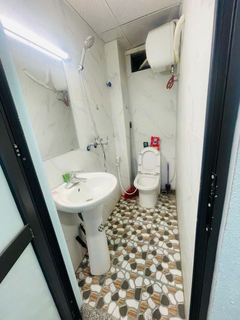 Bán nhà Lê Duẩn - diện tích 22.3m2 4 tầng - Nhà mặt phố, vỉa hè đá bóng, kinh doanh đỉnh - giá 14 tỷ