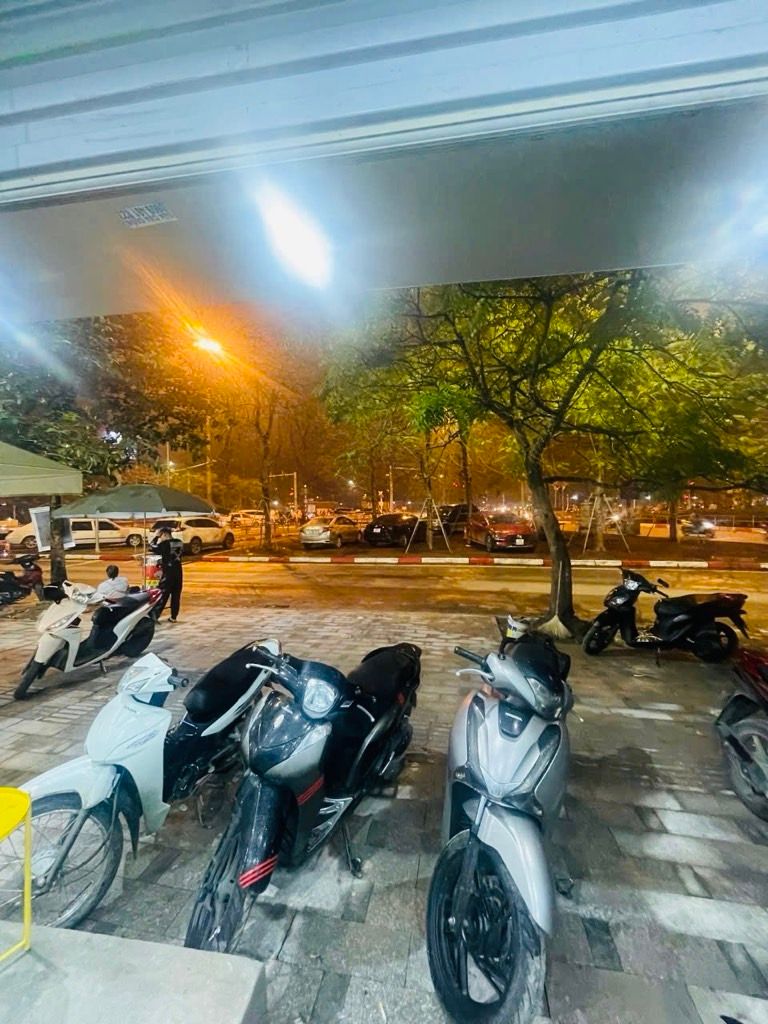 Bán nhà Lê Duẩn - diện tích 22.3m2 4 tầng - Nhà mặt phố, vỉa hè đá bóng, kinh doanh đỉnh - giá 14 tỷ