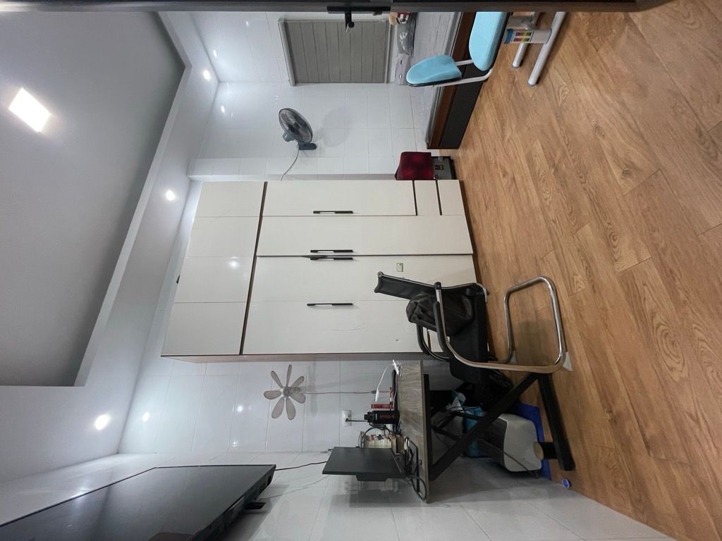 Bán nhà Định Công Hạ - diện tích 46m2 3 tầng - Nhà đẹp chắc chắn ở luôn - giá 3,8 tỷ