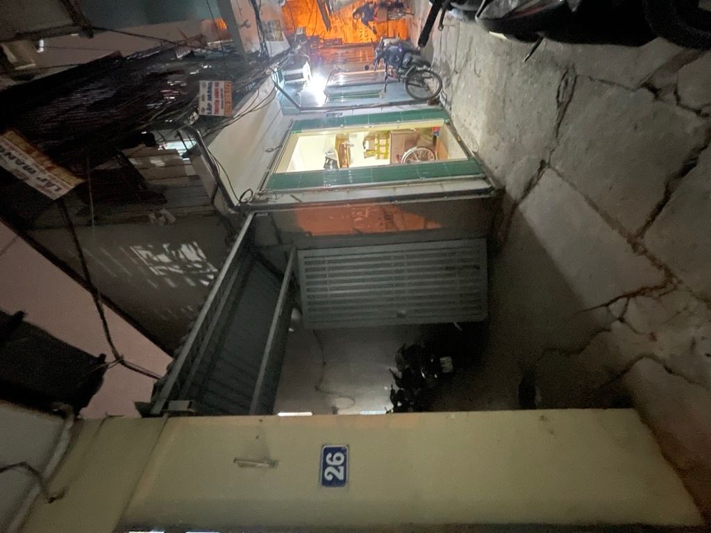 Bán nhà Định Công Hạ - diện tích 46m2 3 tầng - Nhà đẹp chắc chắn ở luôn - giá 3,8 tỷ