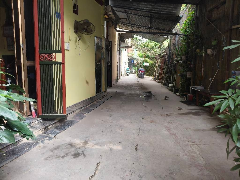 Bán nhà Nguyễn Khoái - diện tích 51m2 3 tầng - Lô góc - giá 5,5 tỷ