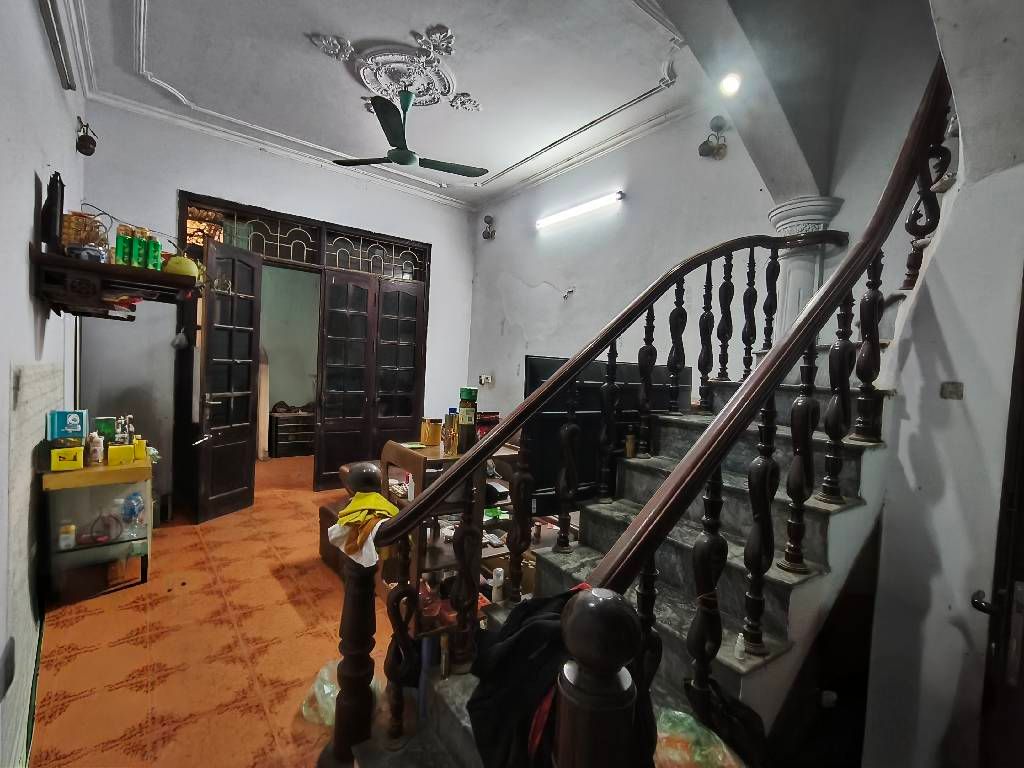 Bán nhà Nguyễn Khoái - diện tích 51m2 3 tầng - Lô góc - giá 5,5 tỷ