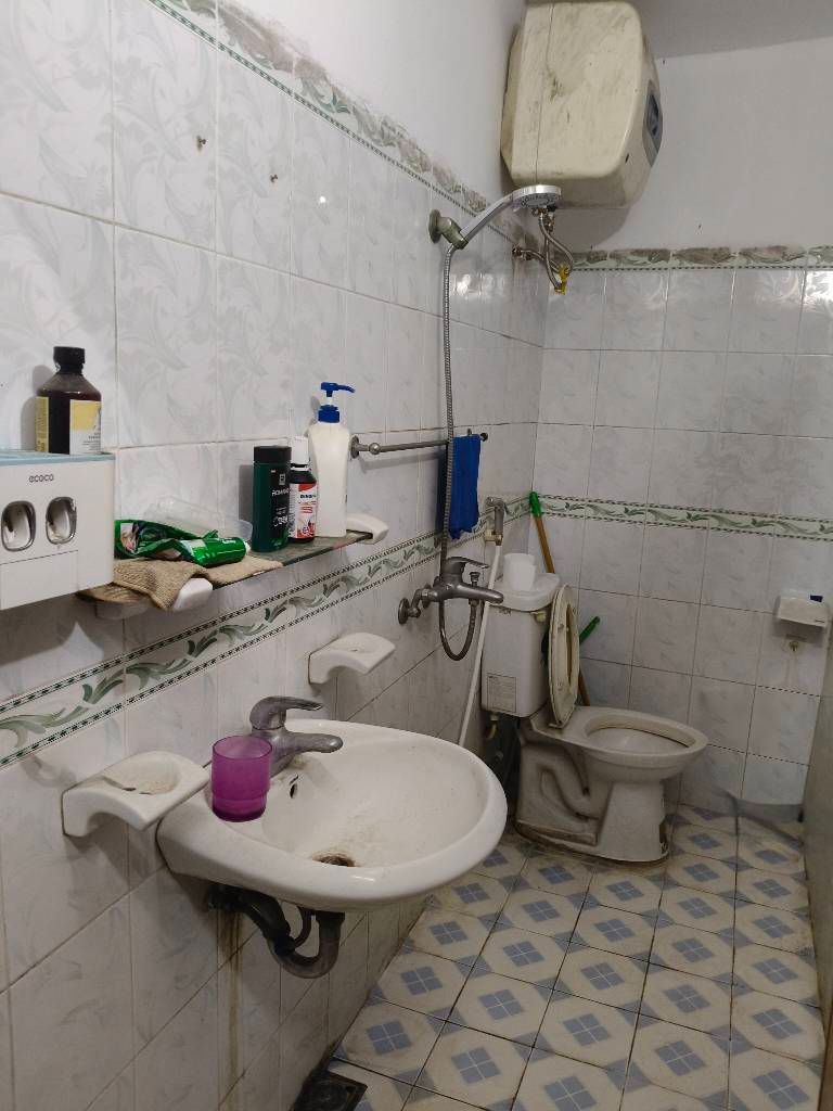 Bán nhà Nguyễn Khoái - diện tích 51m2 3 tầng - Lô góc - giá 5,5 tỷ