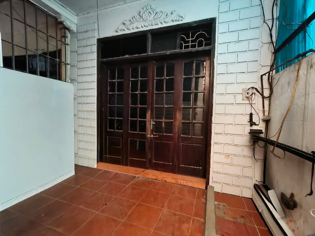 Bán nhà Nguyễn Khoái - diện tích 51m2 3 tầng - Lô góc - giá 5,5 tỷ