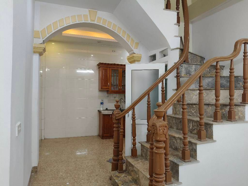 Bán nhà Vĩnh Hưng - diện tích 30m2 4 tầng - Ô tô quay đầu - giá 6,8 tỷ