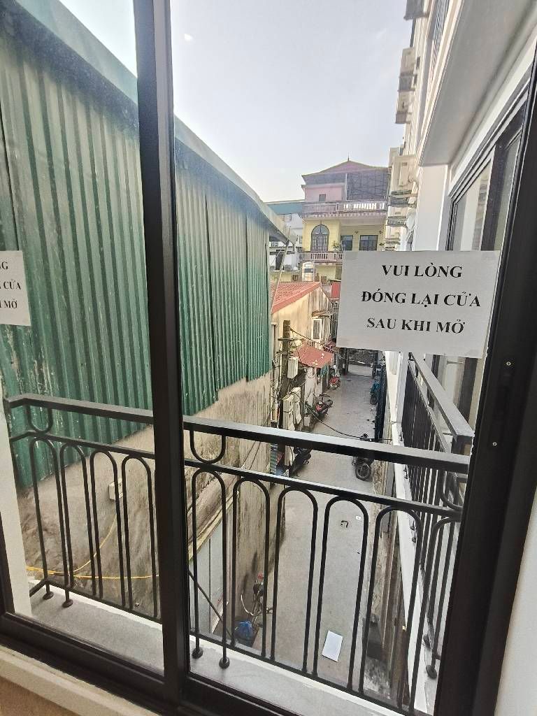 Bán nhà Đông Thiên - diện tích 34m2 5 tầng - Gần phố - giá 7,49 tỷ