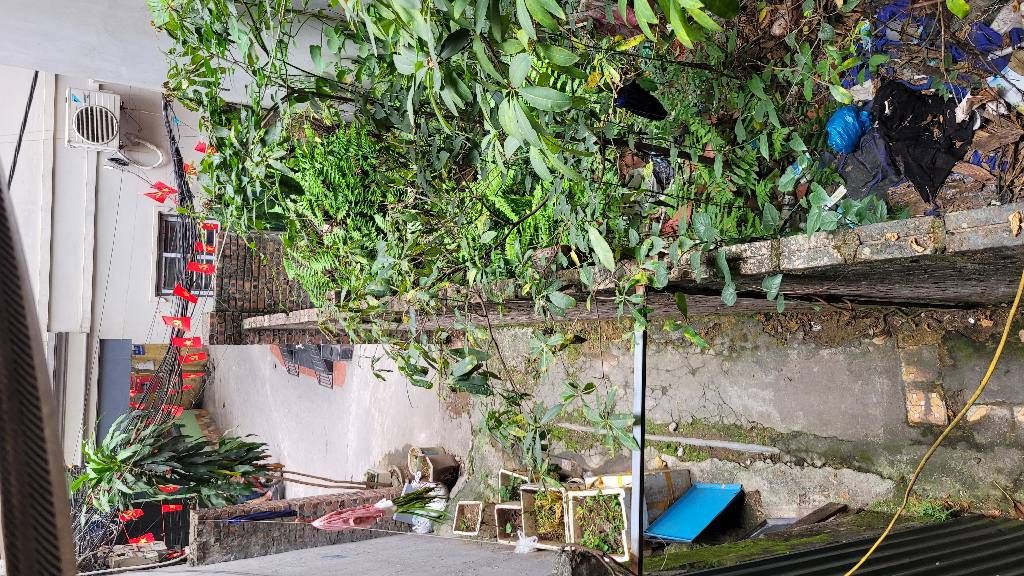 Bán nhà Minh Khai - diện tích 109.8m2 5 tầng - ô tô vào tận nhà - giá 18,9 tỷ