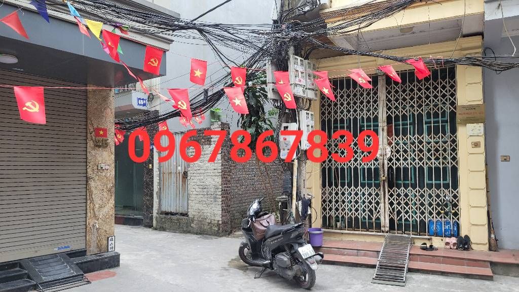 Bán nhà Minh Khai - diện tích 109.8m2 5 tầng - ô tô vào tận nhà - giá 18,9 tỷ