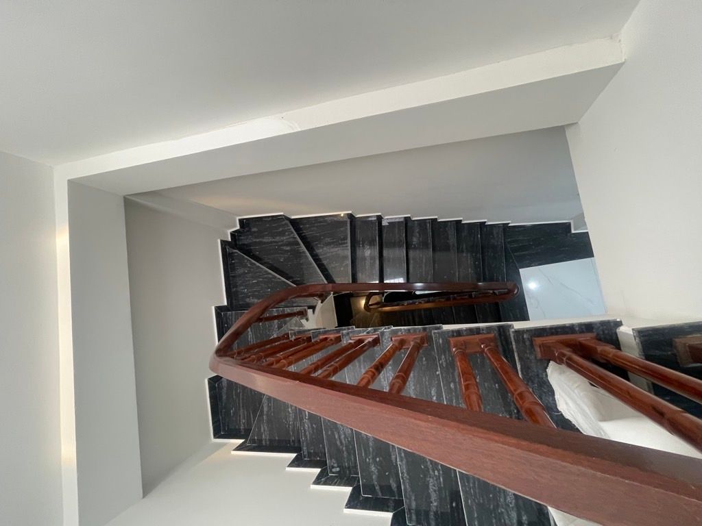 Bán nhà Tựu Liệt - diện tích 58m2 5 tầng - Mặt ngõ thông, ô tô tránh - giá 9,8 tỷ