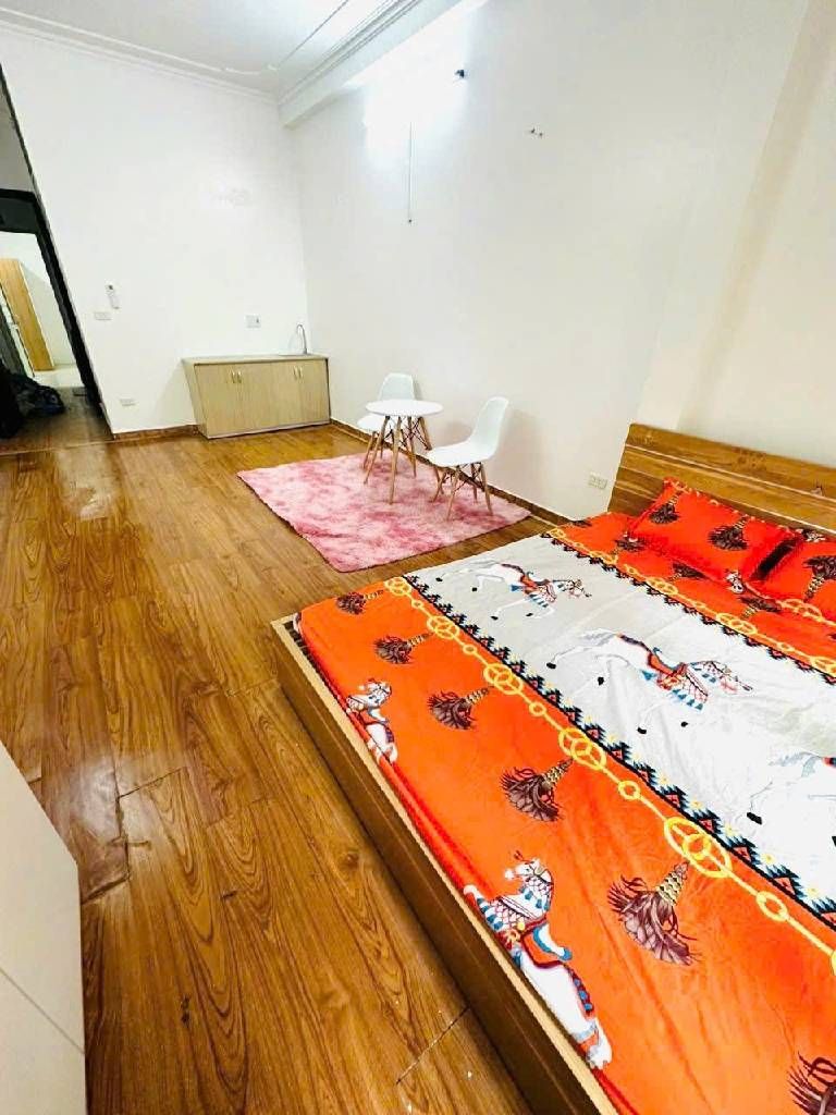 Bán nhà Tân Mai - diện tích 71m2 6 tầng - Ô Tô Đỗ Cửa - giá 20,9 tỷ