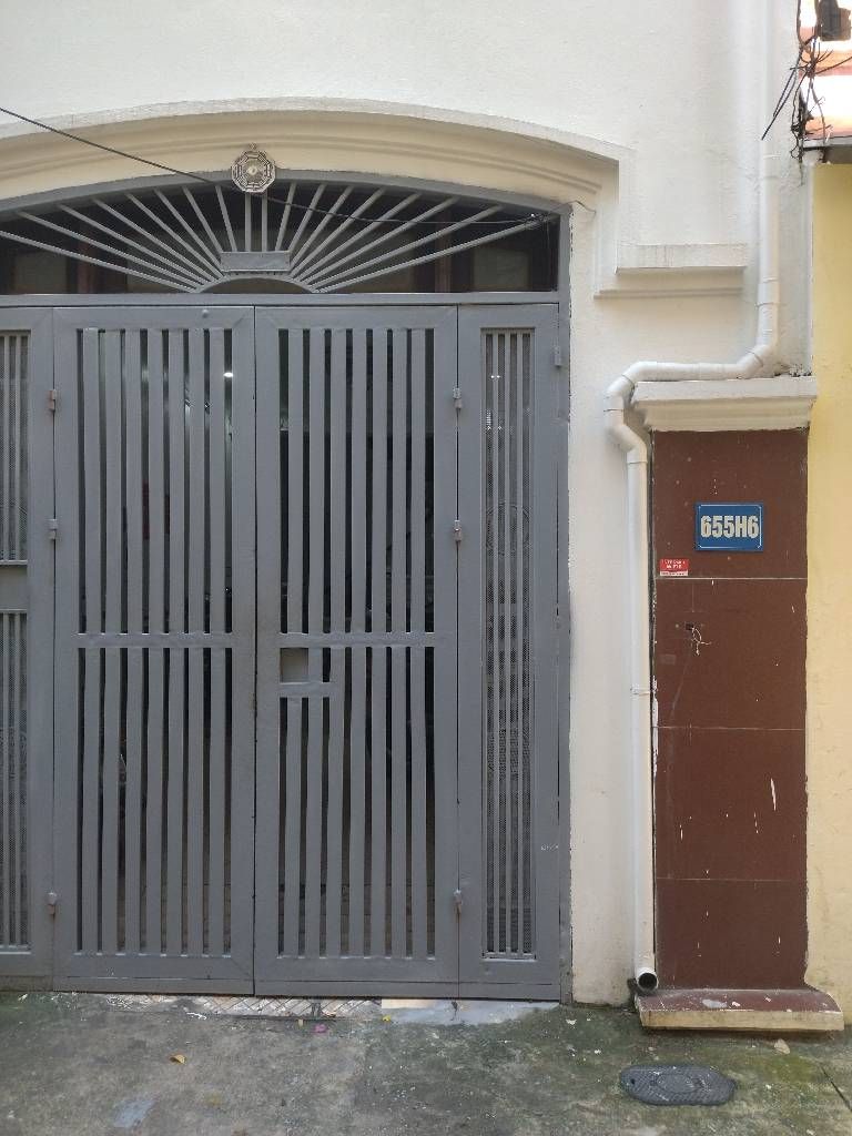 Bán nhà Tân Mai - diện tích 71m2 6 tầng - Ô Tô Đỗ Cửa - giá 20,9 tỷ