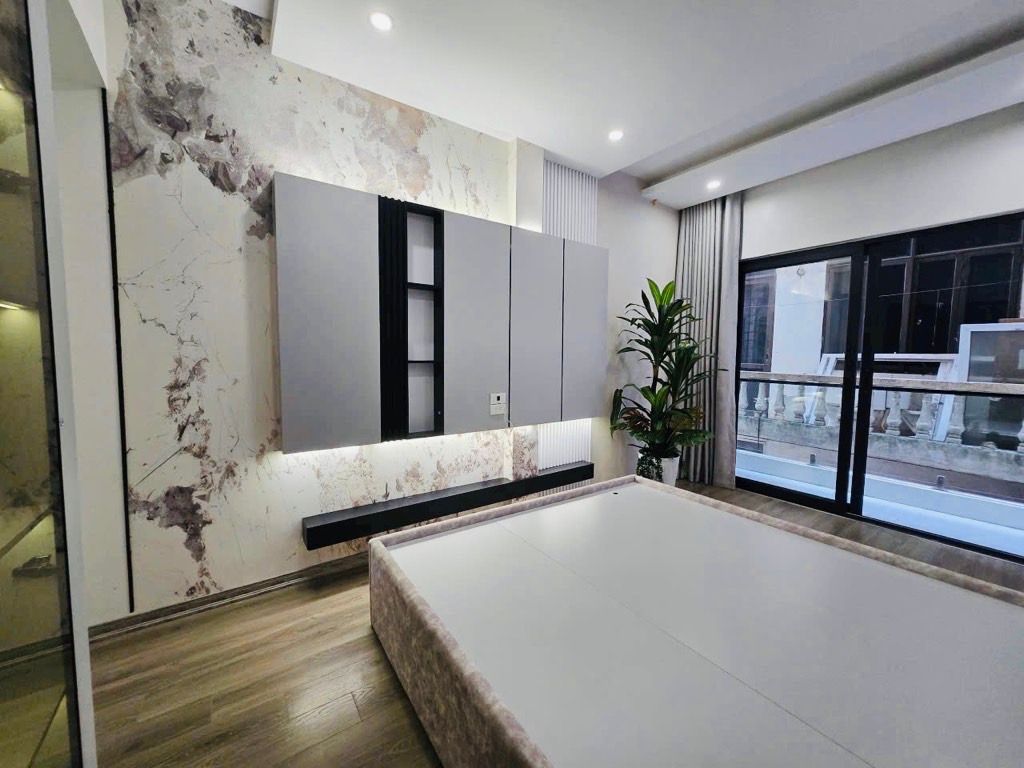 Bán nhà Bùi Ngọc Dương - diện tích 35m2 4 tầng - 2 mặt ngõ - giá 9,75 tỷ