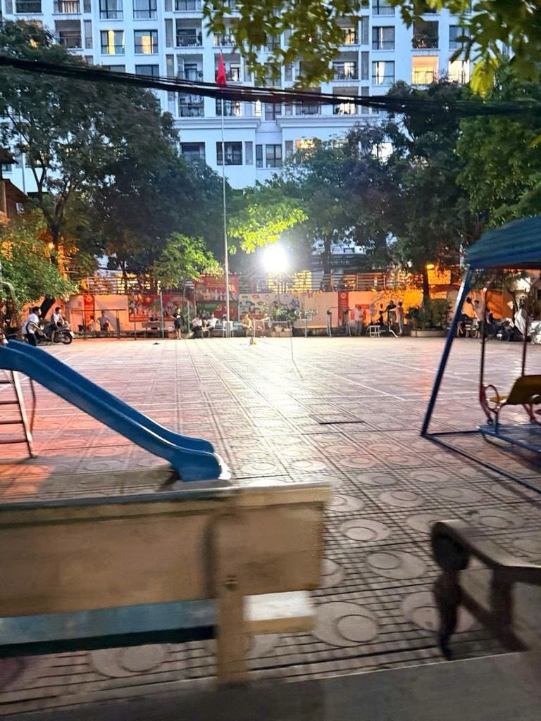 Bán nhà Nguyễn Trãi - diện tích 53m2 5 tầng - Nhà 2 mặt ngõ, ngõ thông tứ tung - giá 10,6 tỷ