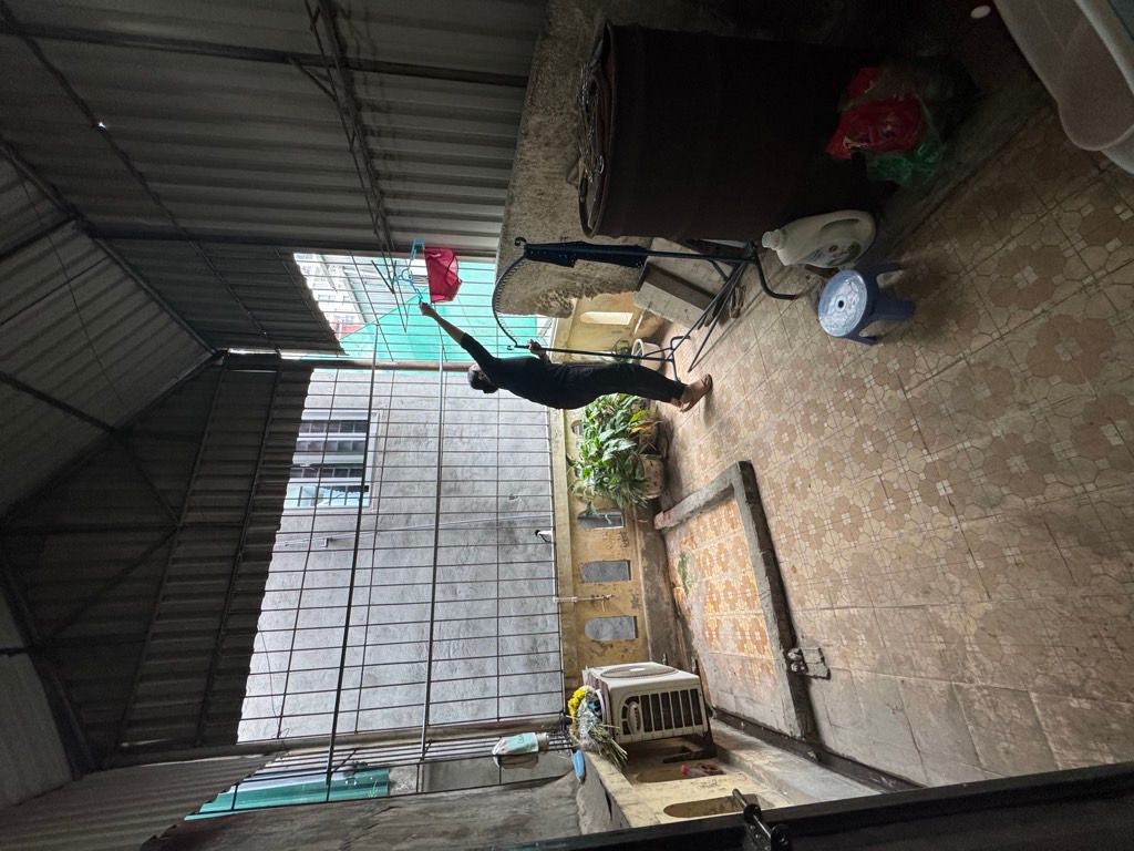 Bán nhà Nguyễn Trãi - diện tích 53m2 5 tầng - Nhà 2 mặt ngõ, ngõ thông tứ tung - giá 10,6 tỷ