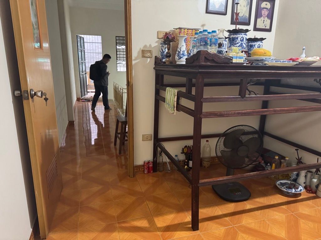 Bán nhà Nguyễn Trãi - diện tích 53m2 5 tầng - Nhà 2 mặt ngõ, ngõ thông tứ tung - giá 10,6 tỷ