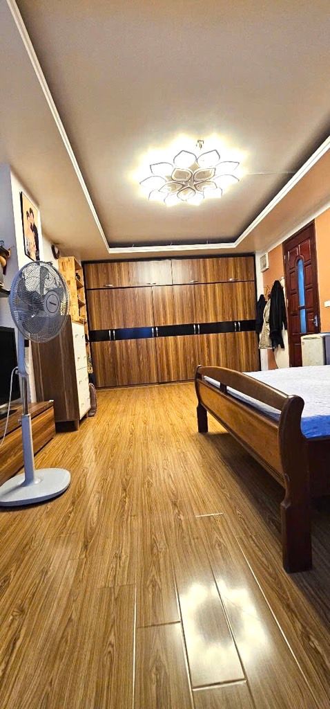 Bán nhà Lạc Trung - diện tích 46.2m2 5 tầng - Ô TÔ NGỦ TRONG NHÀ - giá 19,5 tỷ