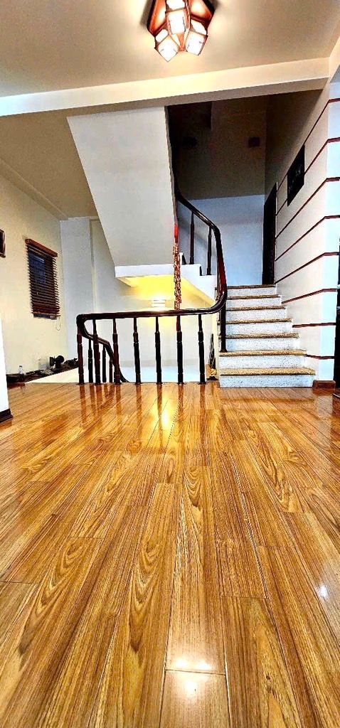 Bán nhà Lạc Trung - diện tích 46.2m2 5 tầng - Ô TÔ NGỦ TRONG NHÀ - giá 19,5 tỷ