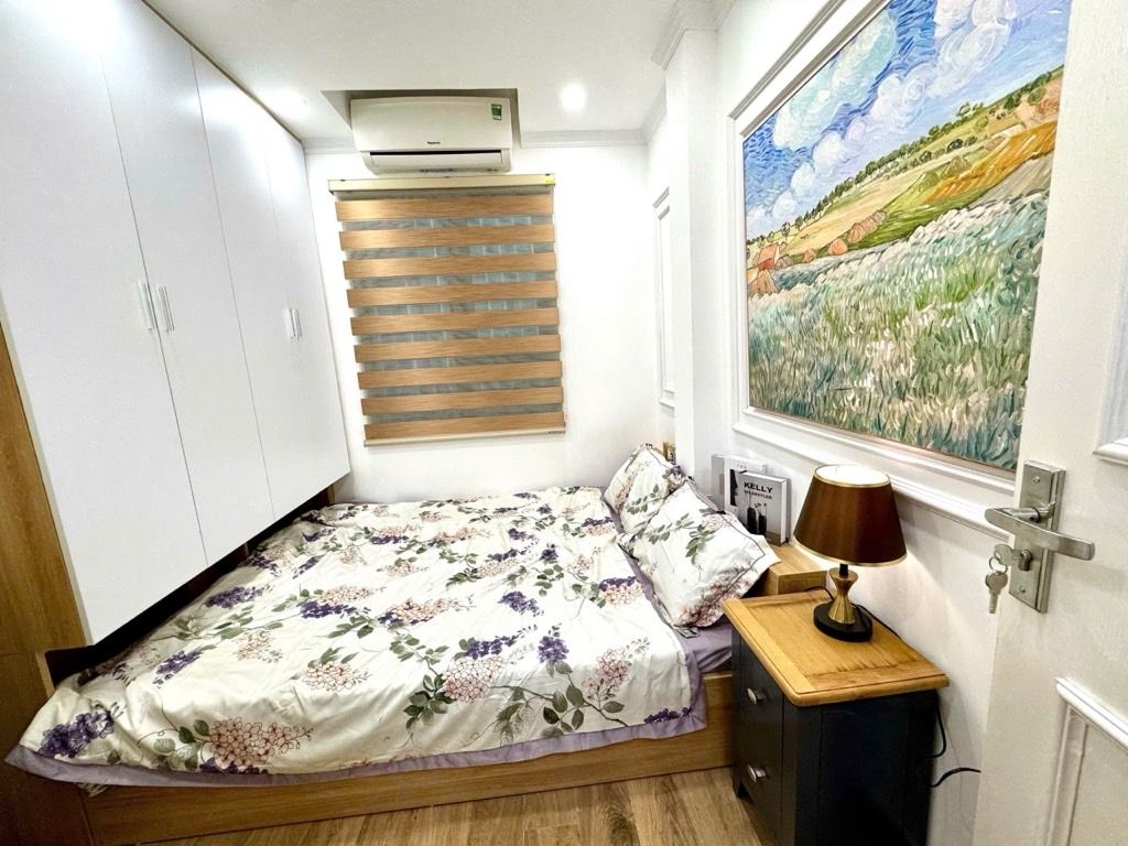 Bán nhà Giảng Võ - diện tích 14m2 5 tầng - Nhà vị trí đẹp 5M ra mặt phố Giảng Võ - giá 5,6 tỷ