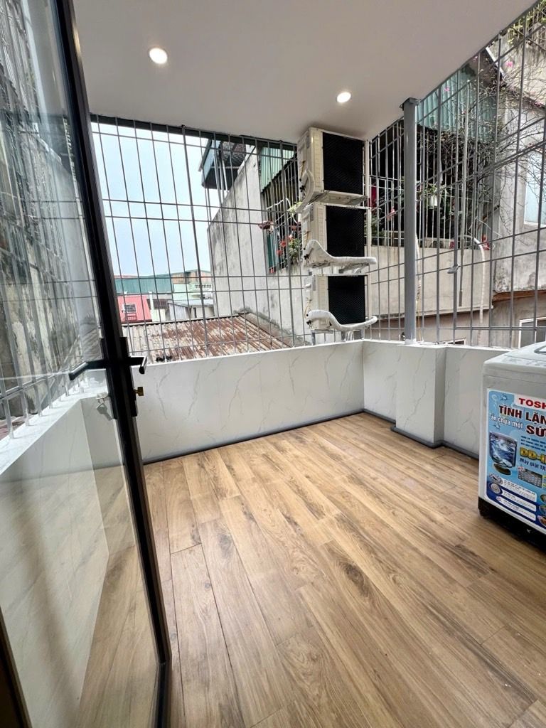 Bán nhà Giảng Võ - diện tích 14m2 5 tầng - Nhà vị trí đẹp 5M ra mặt phố Giảng Võ - giá 5,6 tỷ