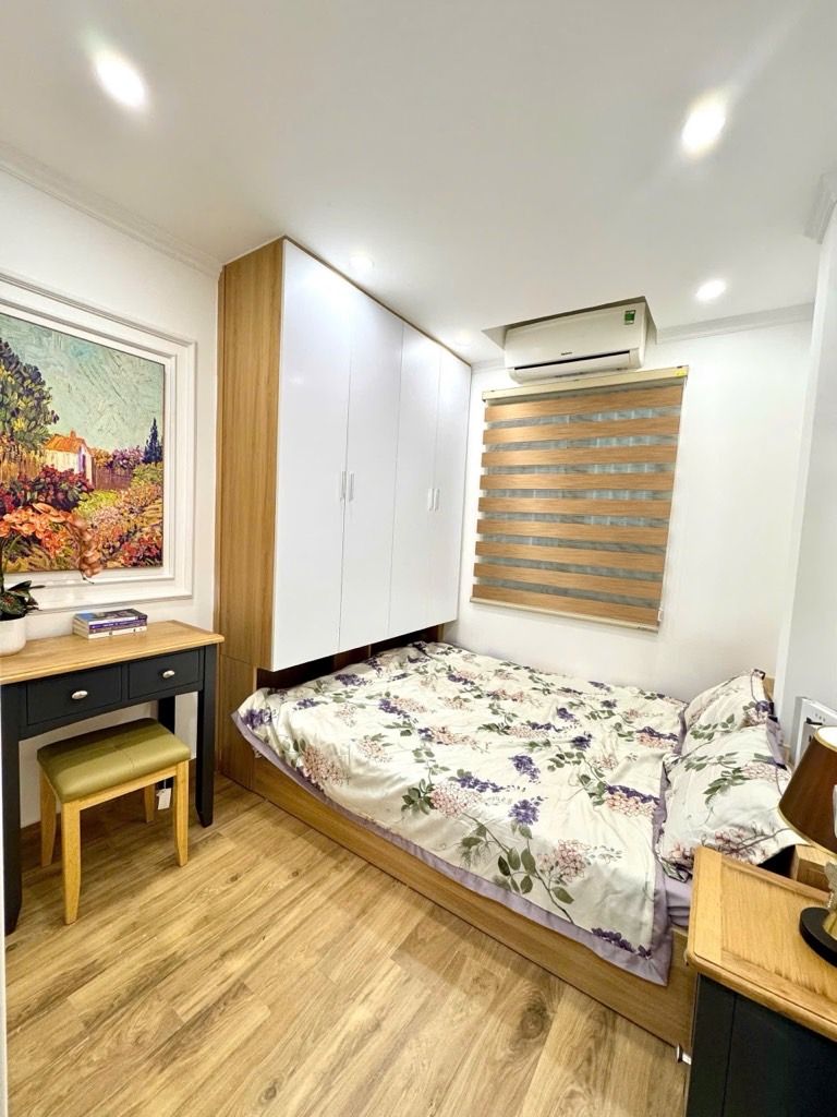 Bán nhà Giảng Võ - diện tích 14m2 5 tầng - Nhà vị trí đẹp 5M ra mặt phố Giảng Võ - giá 5,6 tỷ