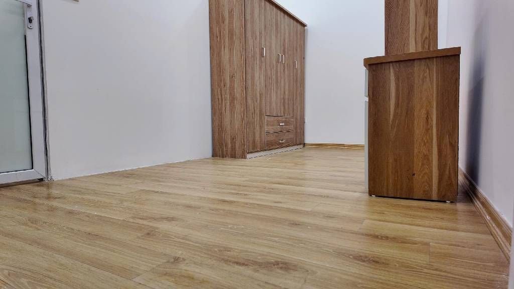 Bán nhà Tôn Đức Thắng - diện tích 21,8m2 5 tầng - Nhà khung cột chắc chắn - giá 6,3 tỷ