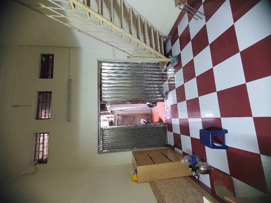 Bán nhà Chùa Liên Phái - diện tích 45m2 3 tầng - Nhà cũ, gần trường ĐH - giá 7,6 tỷ