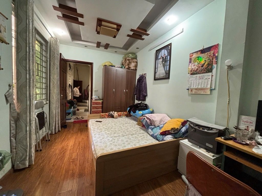 Bán nhà Khương Trung - diện tích 28.4m2 5 tầng - Nhà nhỏ về ở ngay, hàng xóm phân lô - giá 6,7 tỷ