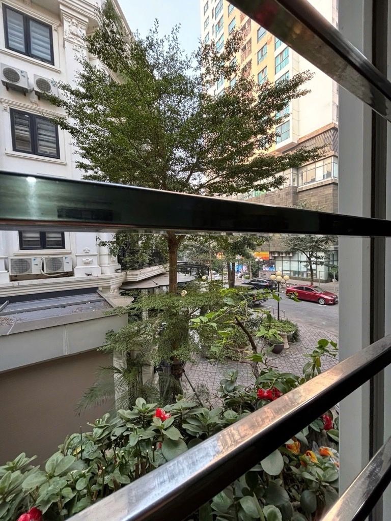 Bán nhà Khương Trung - diện tích 28.4m2 5 tầng - Nhà nhỏ về ở ngay, hàng xóm phân lô - giá 6,7 tỷ