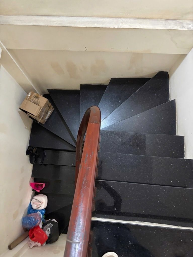 Bán nhà Khương Trung - diện tích 28.4m2 5 tầng - Nhà nhỏ về ở ngay, hàng xóm phân lô - giá 6,7 tỷ