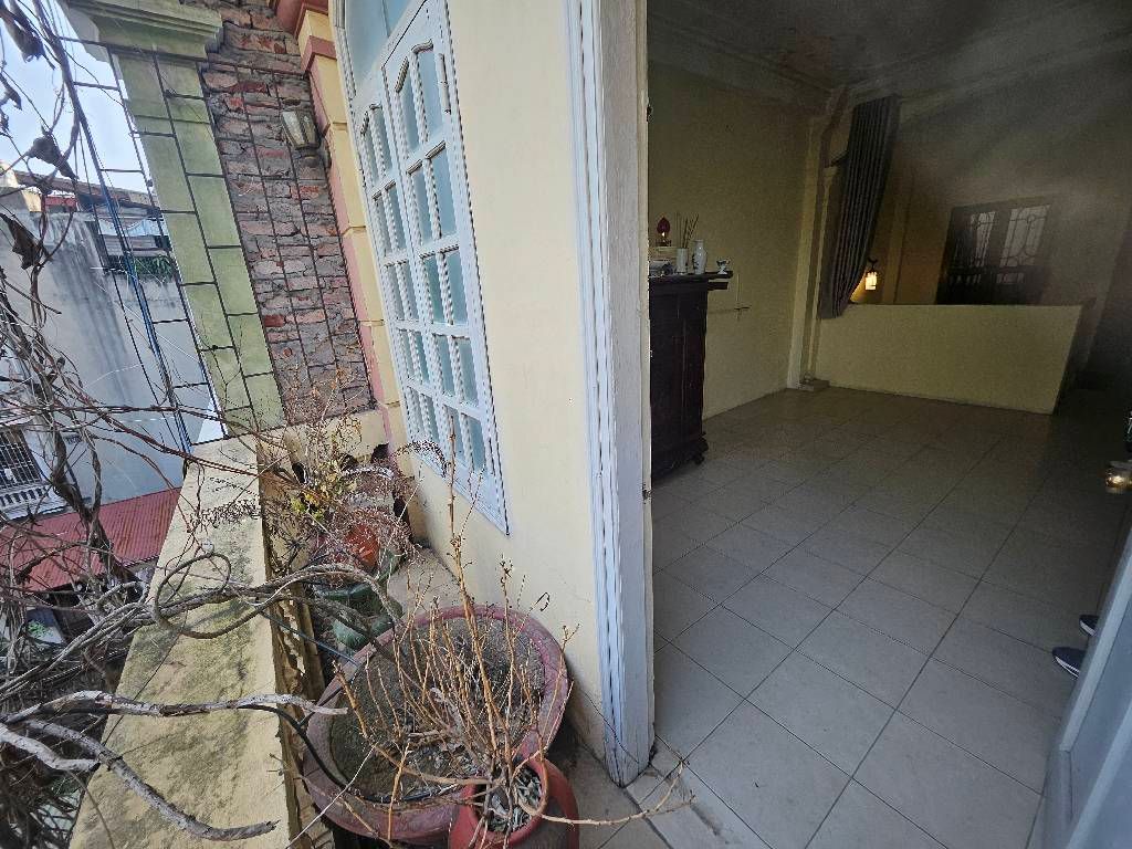 Bán nhà Gốc Đề - diện tích 32m2 5 tầng - MẶT NGÕ THÔNG - DÂN XÂY CHẮC CHẮN - THOÁNG TRƯỚC SAU - giá 8,1 tỷ