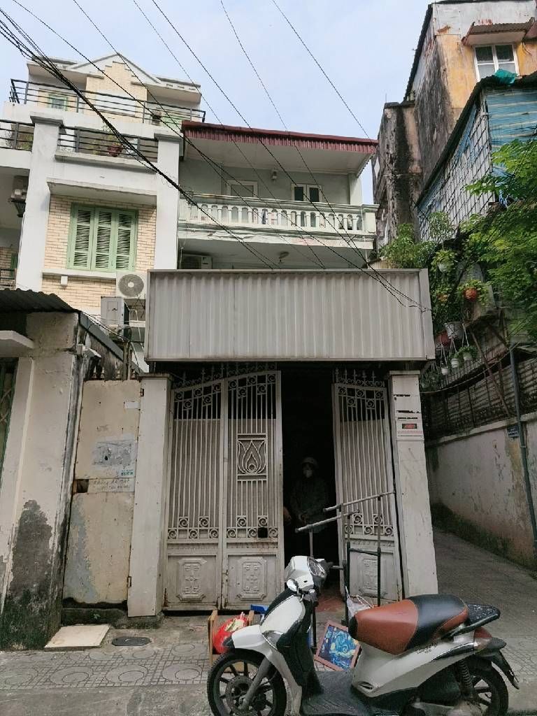 Bán nhà Thành Công - diện tích 92m2 3 tầng - Ngõ 2, gần mặt phố Láng Hạ - giá 22,5 tỷ