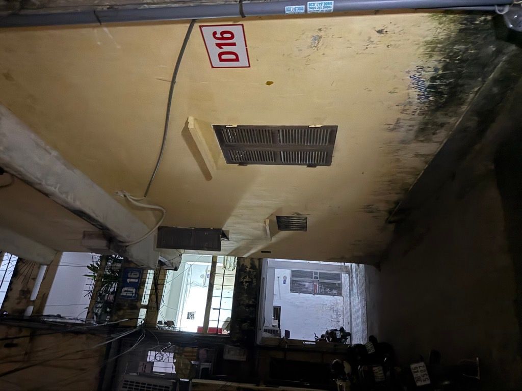 Bán nhà Phương Mai - diện tích 34m2 1 tầng - Ô tô đỗ gần - giá 6,2 tỷ