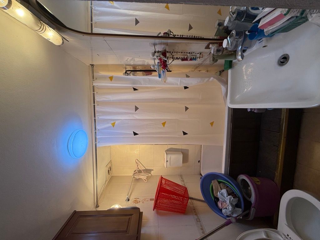 Bán nhà Phương Mai - diện tích 34m2 1 tầng - Ô tô đỗ gần - giá 6,2 tỷ