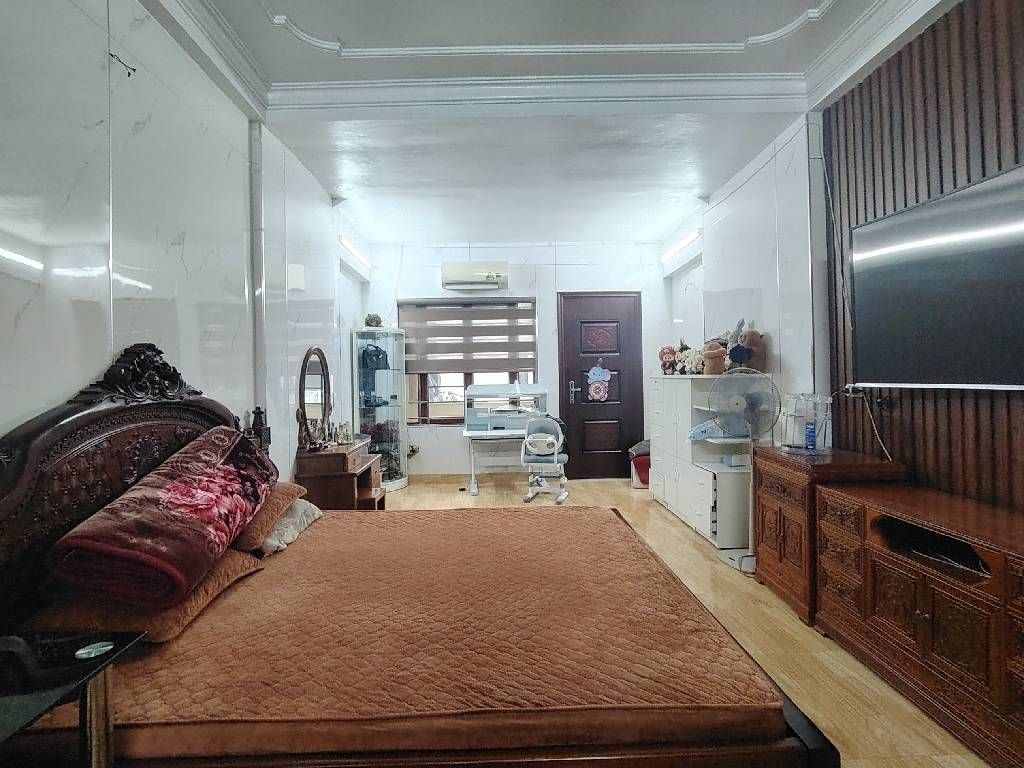 Bán nhà Thanh Nhàn - diện tích 104.8m2 4 tầng - HÀNG HIẾM! GIÁ ĐẦU TƯ! - giá 19,5 tỷ