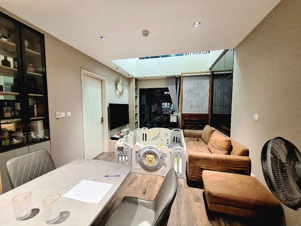 Bán nhà Nguyễn Tuân - diện tích 106m2 2 tầng - CĂN DUPLEX VỚI KHÔNG GIÃN THOÁNG ĐÃNG - SANG TRỌNG - TẦNG VIP - giá 12 tỷ