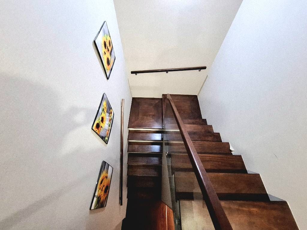 Bán nhà Nguyễn Tuân - diện tích 106m2 2 tầng - CĂN DUPLEX VỚI KHÔNG GIÃN THOÁNG ĐÃNG - SANG TRỌNG - TẦNG VIP - giá 12 tỷ