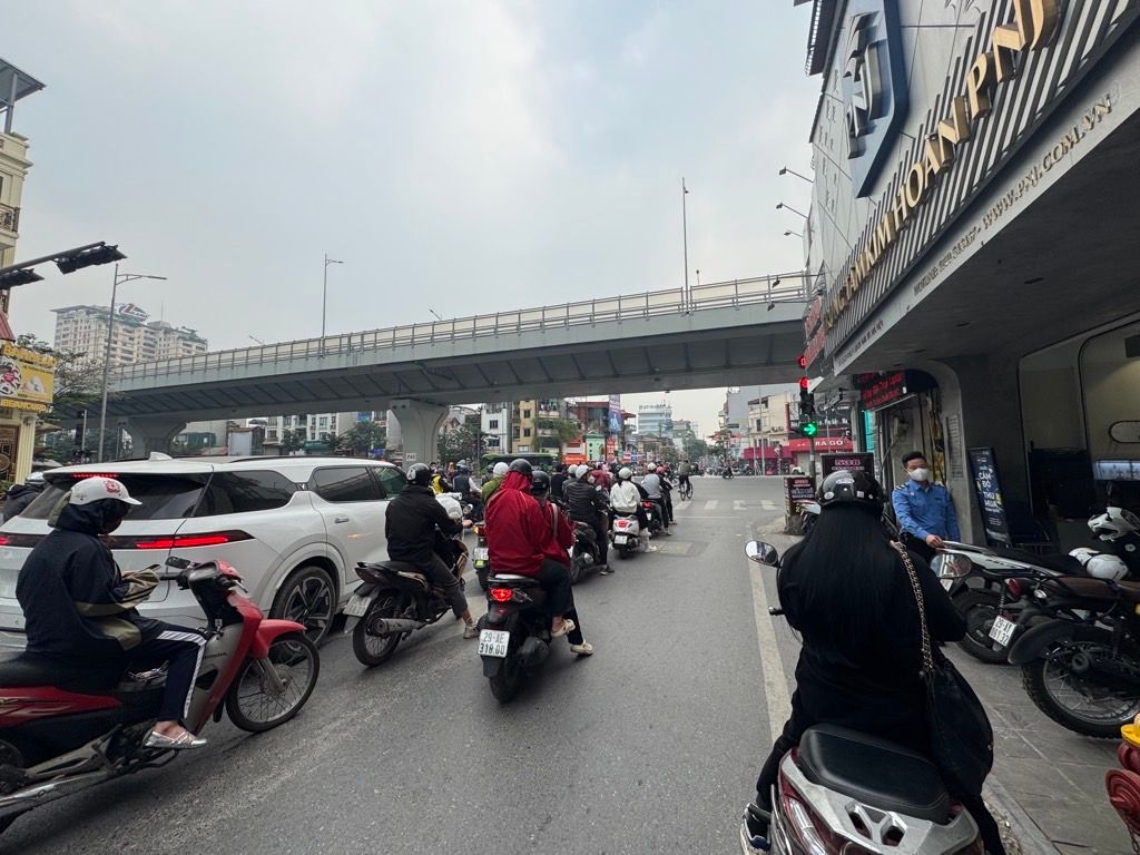 Bán nhà Bạch Mai - diện tích 11m2 1 tầng - Mặt phố vỉa hè, kinh doanh sầm uất - giá 5,1 tỷ