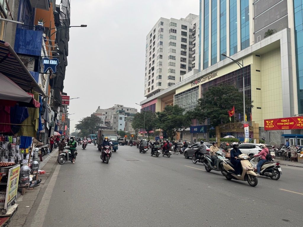 Bán nhà Bạch Mai - diện tích 11m2 1 tầng - Mặt phố vỉa hè, kinh doanh sầm uất - giá 5,1 tỷ