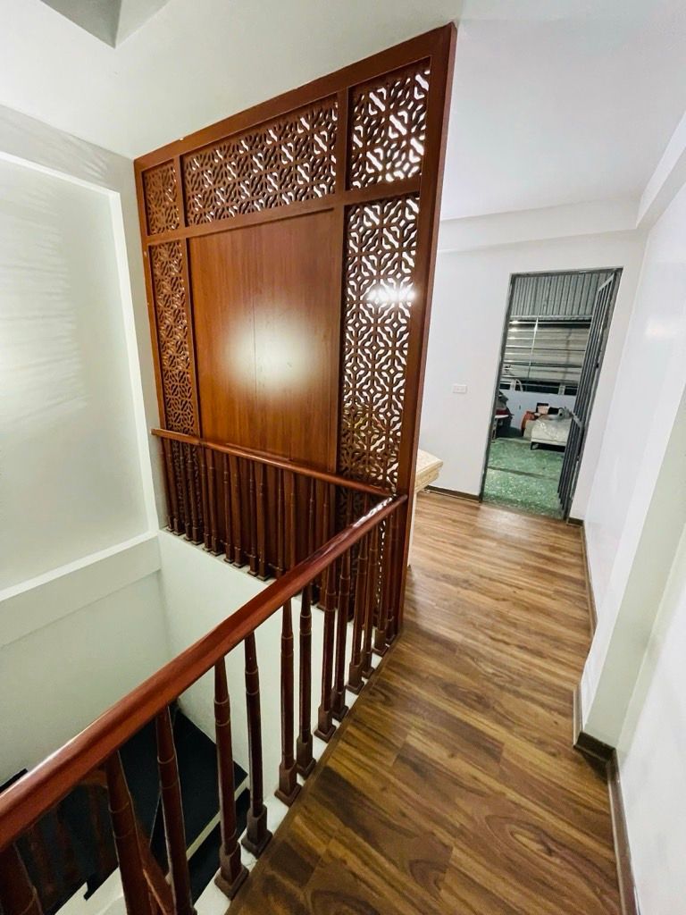 Bán nhà Định Công Thượng - diện tích 30m2 5 tầng - Ô TÔ CÁCH 15m - giá 7,5 tỷ