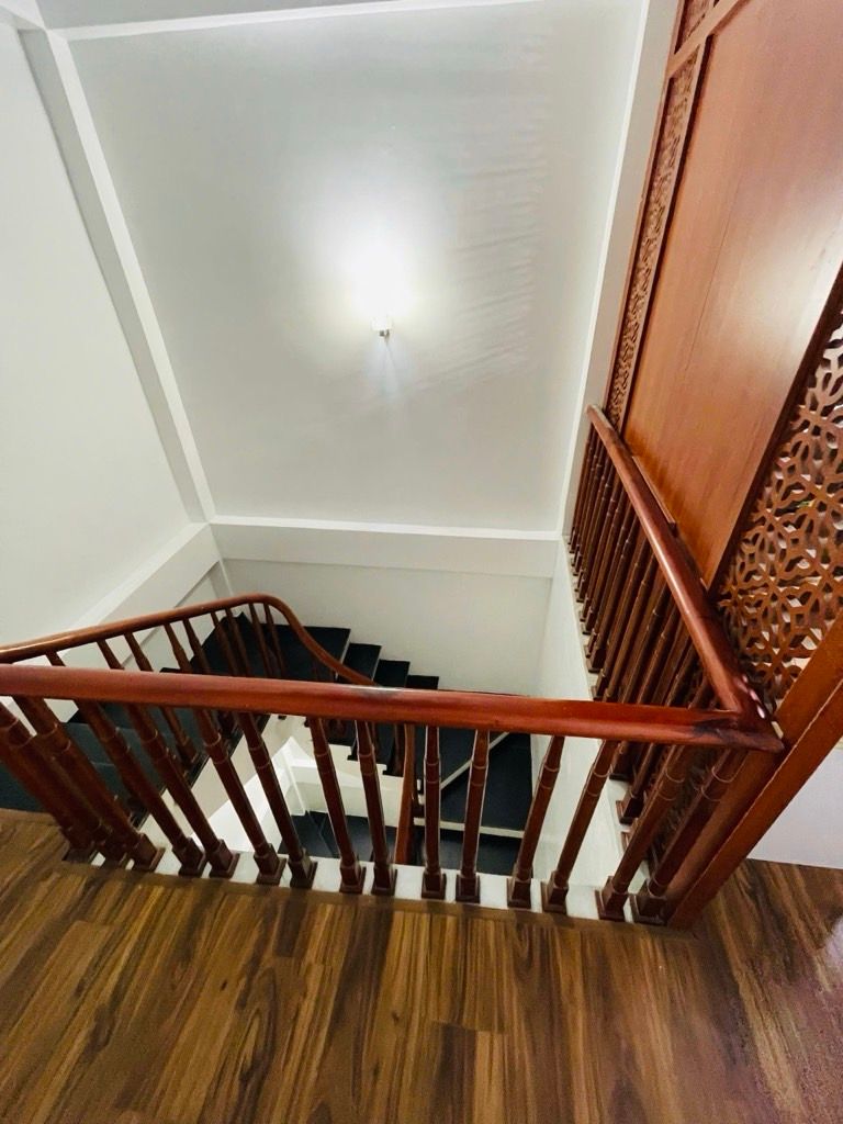 Bán nhà Định Công Thượng - diện tích 30m2 5 tầng - Ô TÔ CÁCH 15m - giá 7,5 tỷ