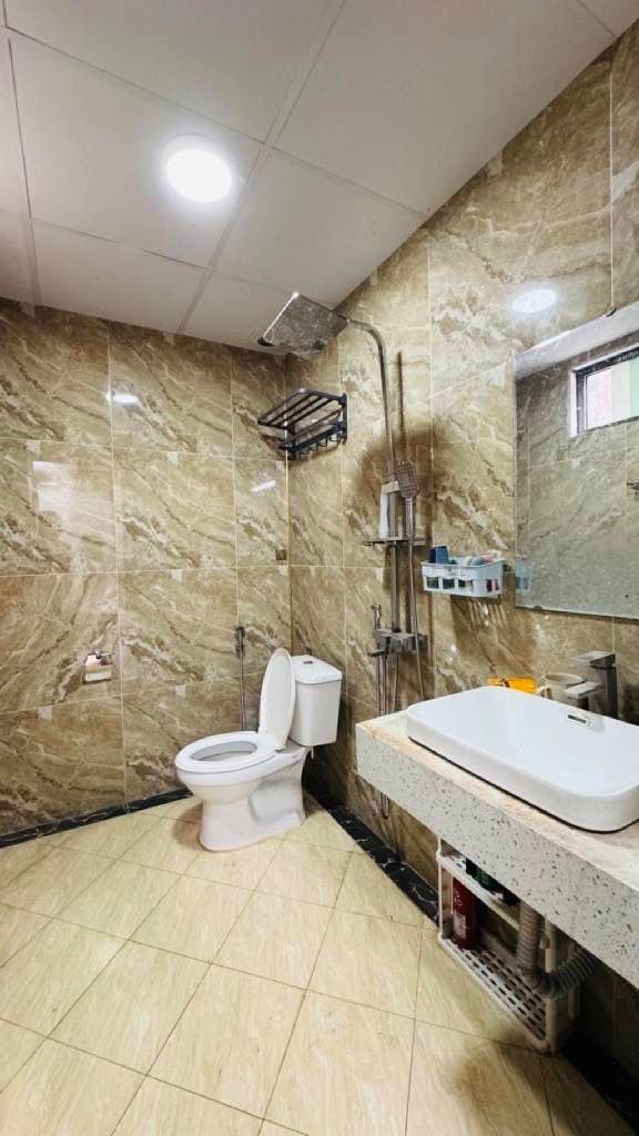 Bán nhà Khương Hạ - diện tích 42m2 7 tầng - Ô tô đỗ cửa - giá 14,6 tỷ